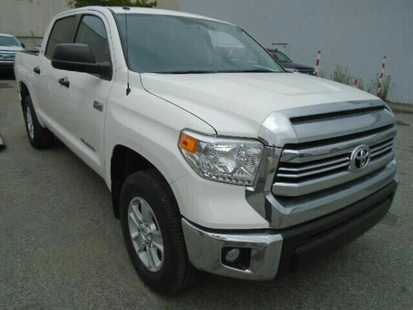 2017款丰田坦途1794限量版 顶配四驱配置丰