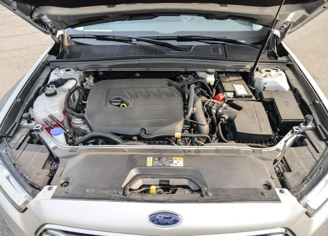 5米车长，气场不输奥迪A6，比迈腾高一个级别，仅卖19万却没人买