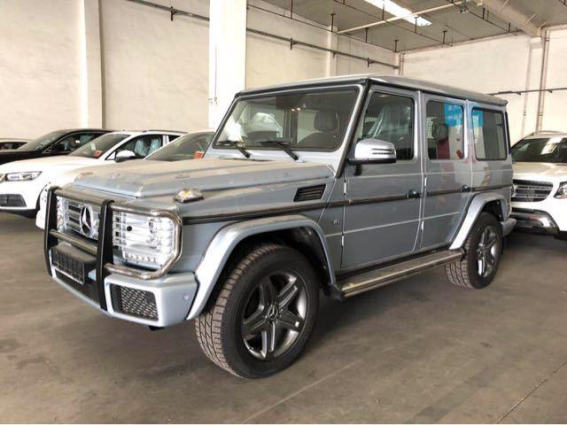 奔驰G500车头圆形前大灯设计很复古