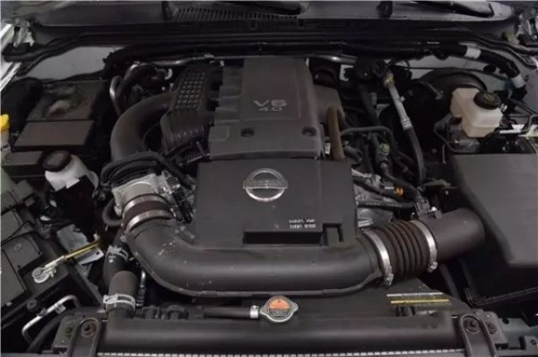 18款日产途乐天津多少钱途乐4.0XE中东版价格