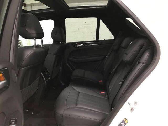 18款加版奔驰GLE400白色高配最低报价72万