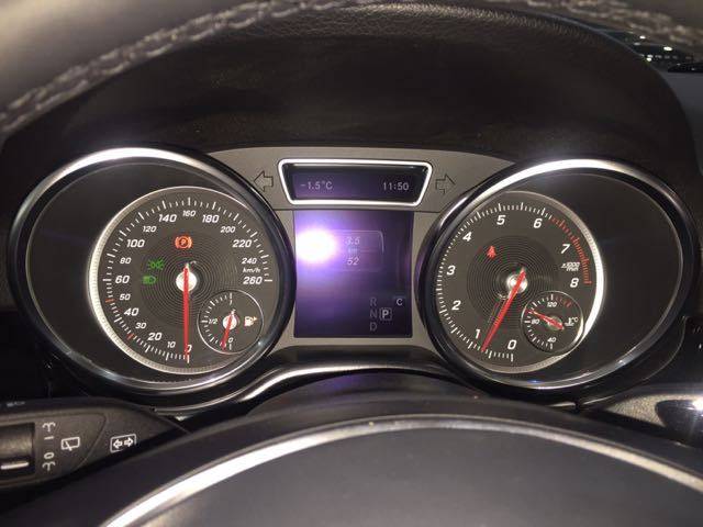 18款加版奔驰GLE400白色高配最低报价72万