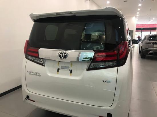 比较大的保姆车 w550_h412_dd73063d4bc7463198bf9c7644cea7f4.jpeg