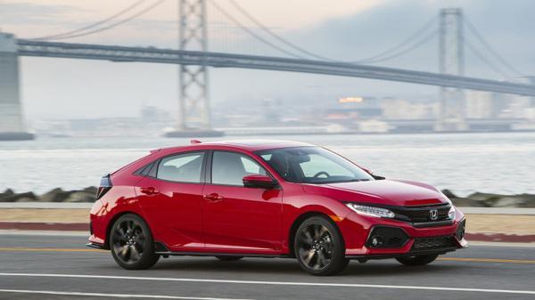 2018款新思域两厢版，这才是名副其实的钢炮!