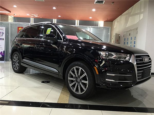 18款奥迪Q7加版时尚舒适豪华兼具引领时代潮