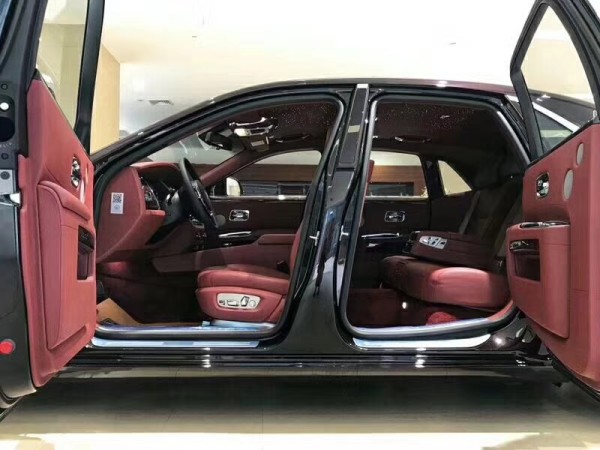 18款劳斯莱斯古思特加长多少钱@报价*价格_