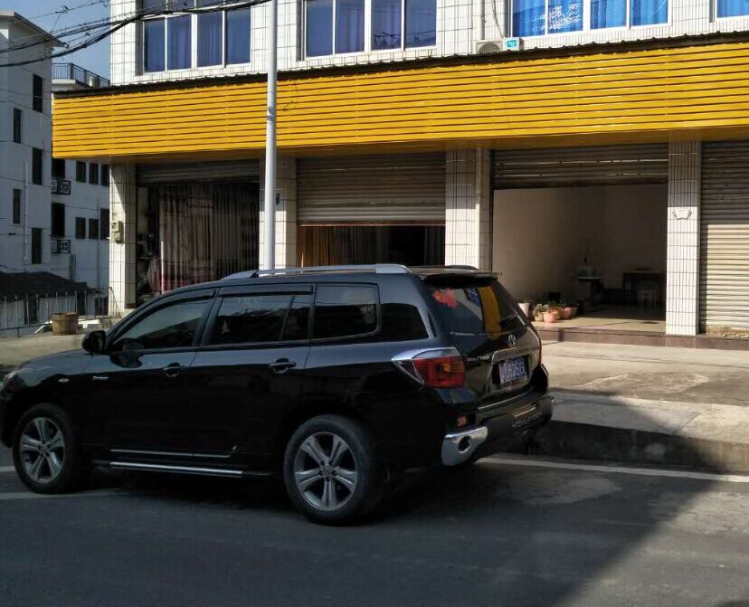 汉兰达还在加价卖?这么多比它好的车偏偏争不