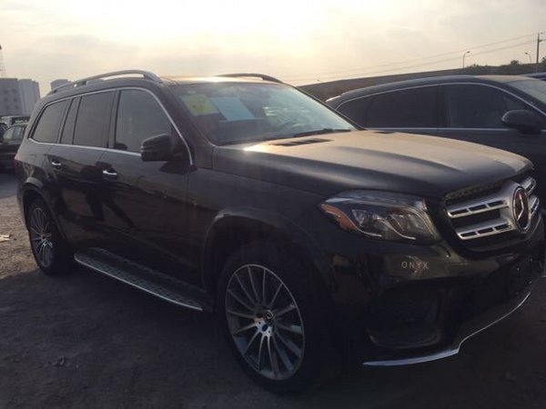 2018款加版奔驰GLS450 顶级配置详情介绍-图1