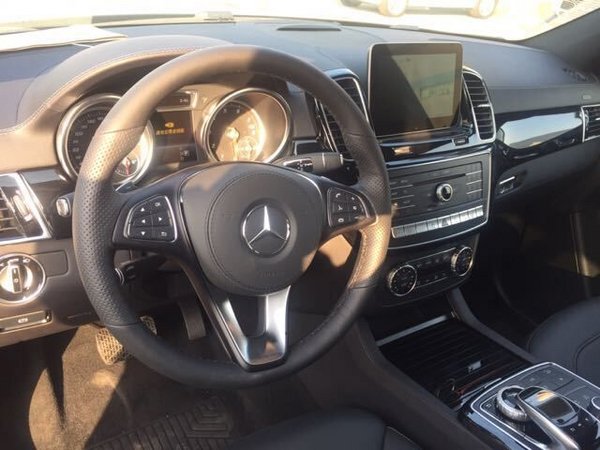 2018款加版奔驰GLS450 顶级配置详情介绍-图4