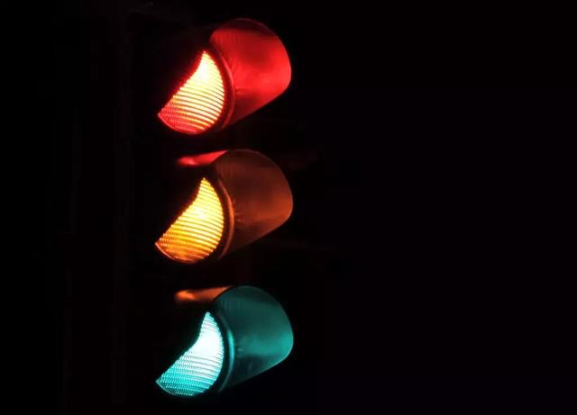 为什么有的人喜欢等红灯?