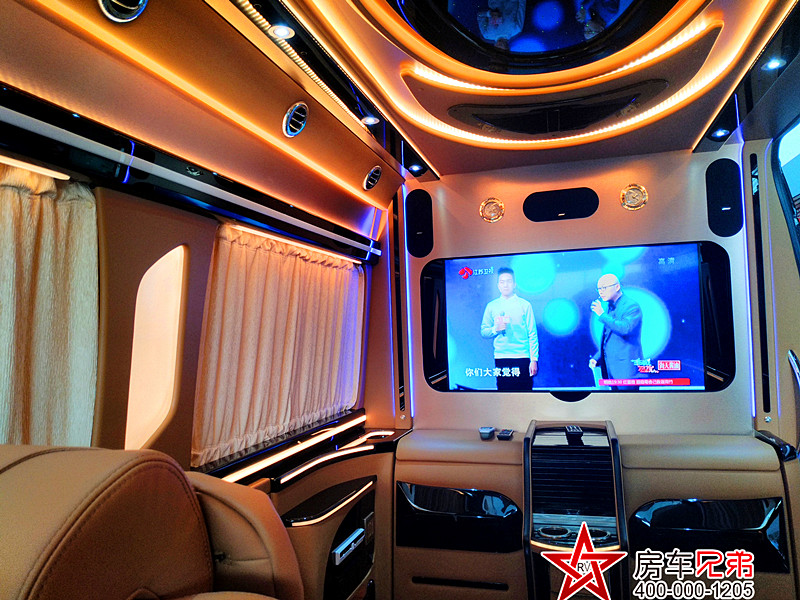 奔驰斯宾特房车超大豪华