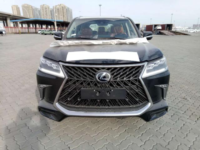 中东版18款雷克萨斯LX570 S运动限量款现车配置详情及报价