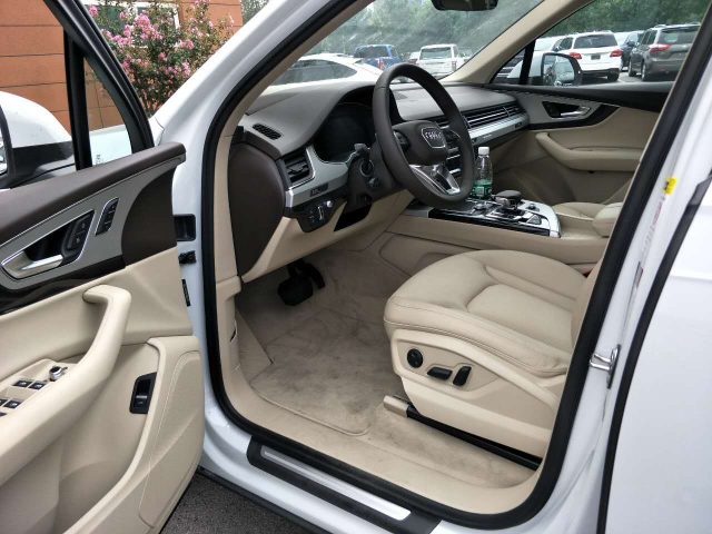 奥迪Q7加版全港11月最低价多少17款进口奥迪Q7配置动力