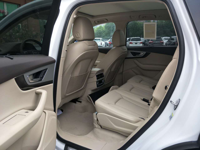 奥迪Q7加版全港11月最低价多少17款进口奥迪Q7配置动力