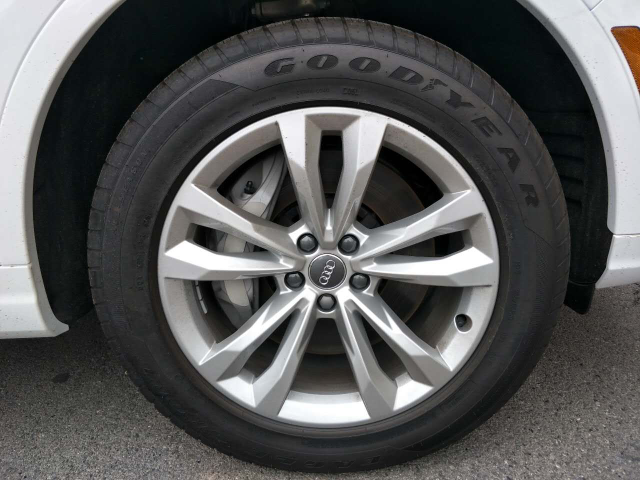 奥迪Q7加版全港11月最低价多少17款进口奥迪Q7配置动力