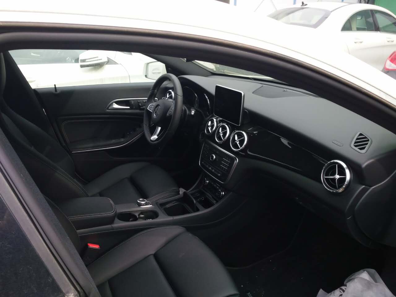 奔驰CLA250 16款 四驱 现车钜惠 等你来