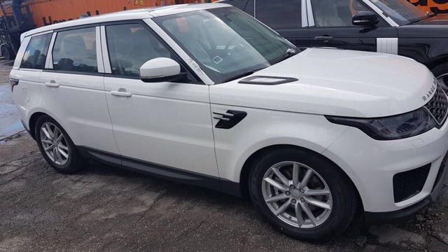 点击插入图片 18款路虎揽运3.0柴油版最新价格全国可分期