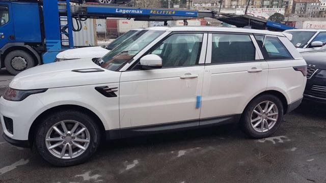 点击插入图片 18款路虎揽运3.0柴油版最新价格全国可分期