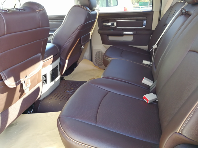 道奇公羊长角号皮卡 天津港平行进口现车最新行情 最新配置