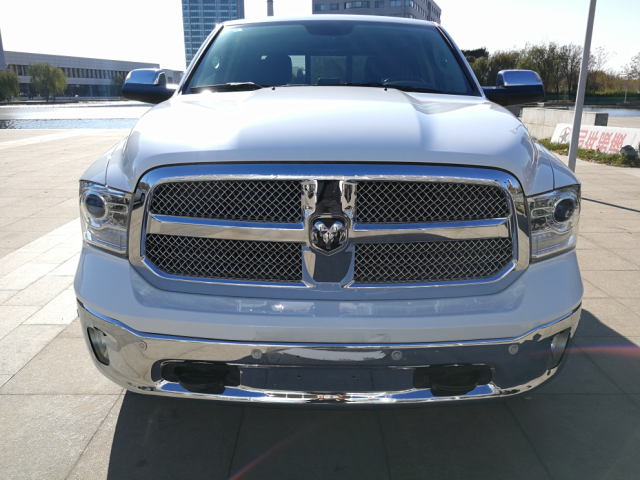 道奇公羊长角号皮卡 天津港平行进口现车最新行情 最新配置