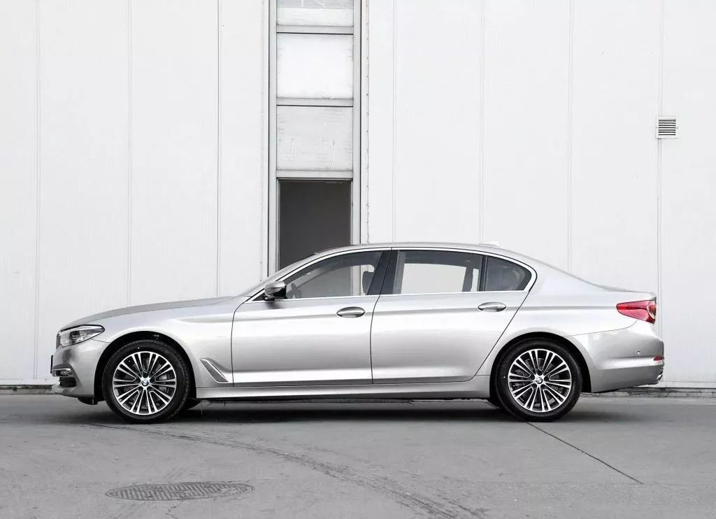 越胖越丑？如何评价近一段时间以来宝马的设计呢？