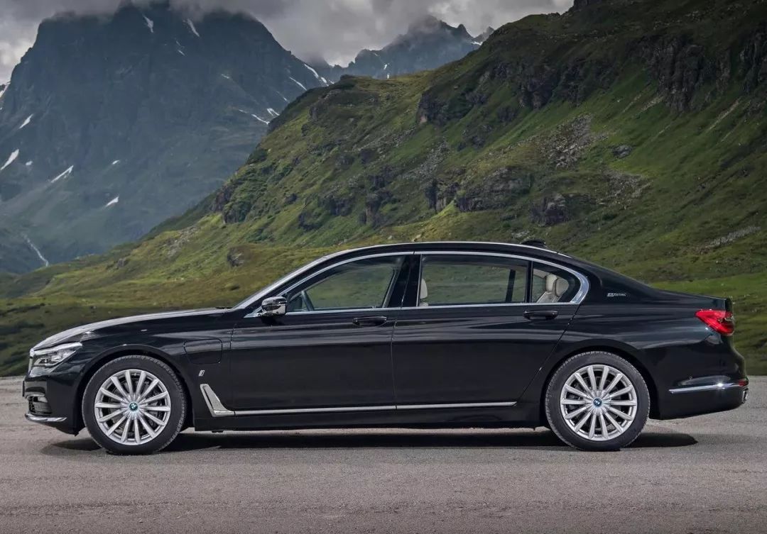 越胖越丑？如何评价近一段时间以来宝马的设计呢？