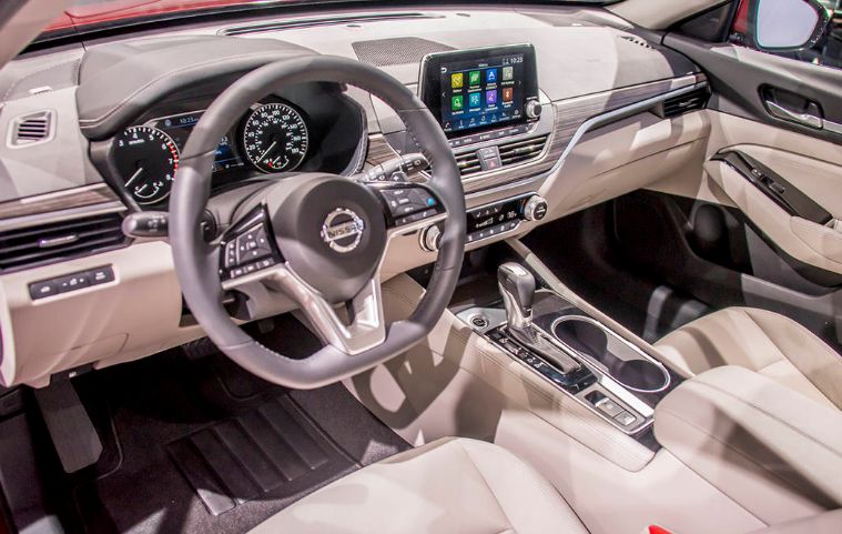 2019款日产美规天籁,全新大嘴前脸发布