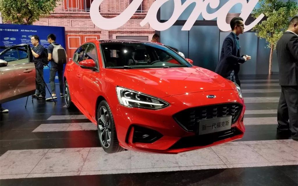 8AT!全新一代福特福克斯亮相!