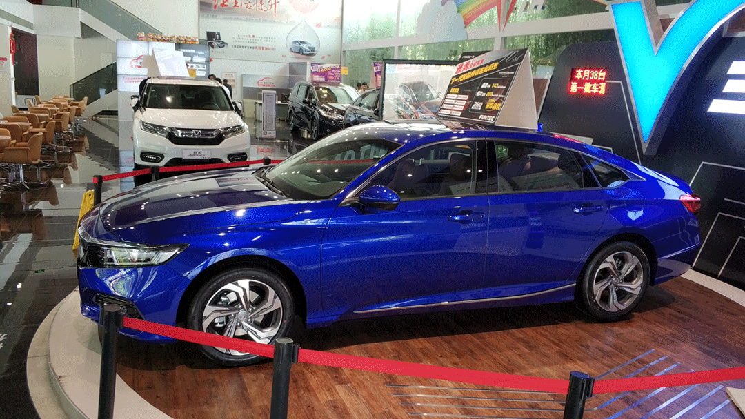 能卖得过凯美瑞迈腾?20万级最热门中型车到了