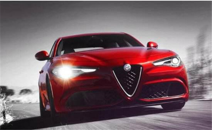 阿尔法罗密欧朱丽叶车主!赶快去看车的机舱!