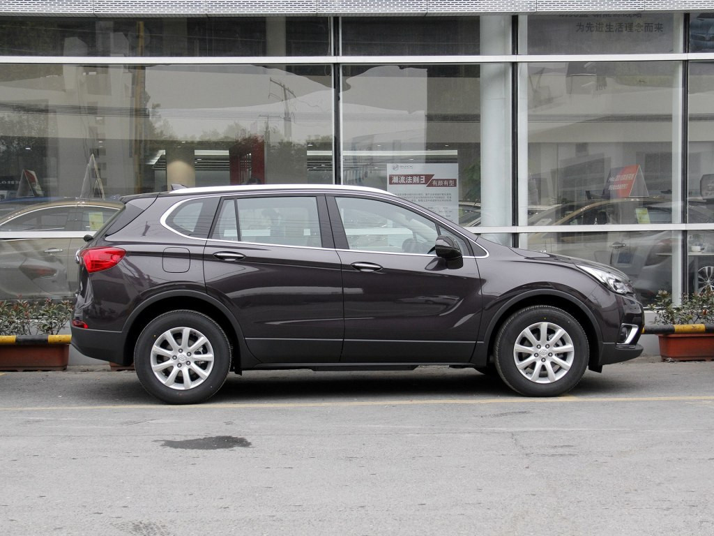 18款昂科威20T两驱精英版后排空间如何价格怎