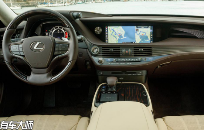 车内饰排名_豪车排名前十名(2)