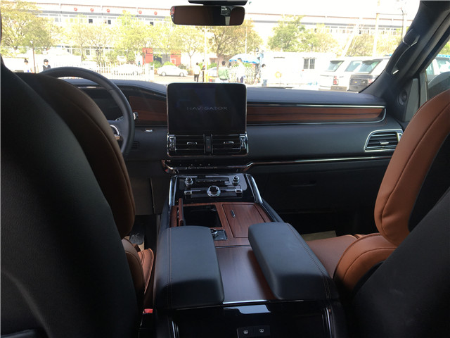 2018款林肯领航员 比凯雷德还霸气