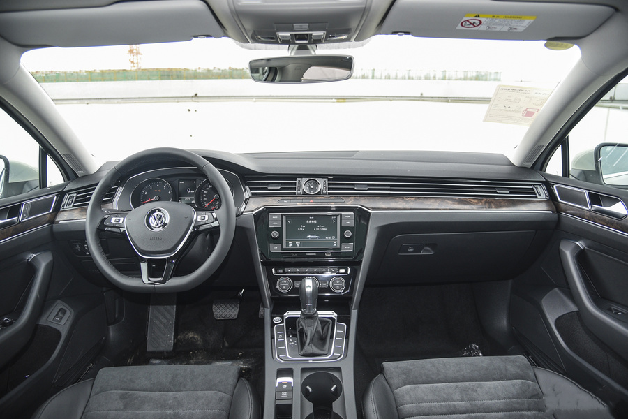 66购车节新款大众迈腾震撼登场增配还减价好礼领不停