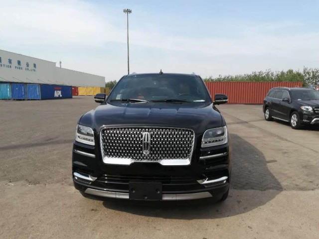 林肯5.7米加长领航员 w640_h480_c7bea7d6fa50489aaff975d172b28a54.jpeg