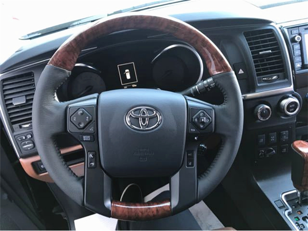 2018款丰田红杉高端大气越野SUV现车手续随