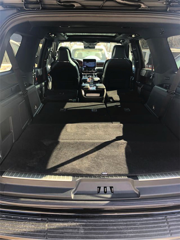 18款林肯领航员全尺寸豪华SUV平行进口车价格最低