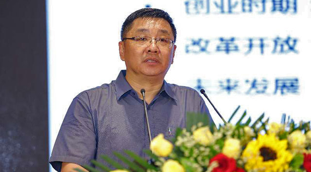 国家发改委产业协调司机械装备处处长吴卫
