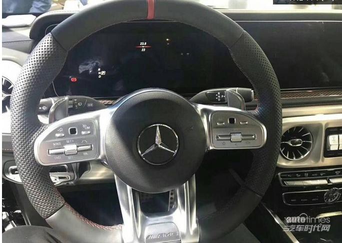 19款奔驰G63裸车报价 天津港G63现车降税售价