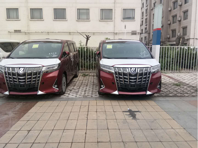 比较大的保姆车 w670_h502_636667234951719335.png