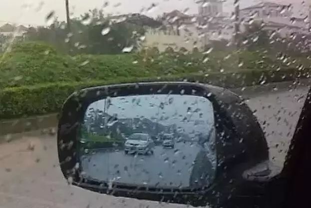 怎么快速除雾车 w623_h417_1c8d506161194a5d81eeda90a1ea31db.jpg