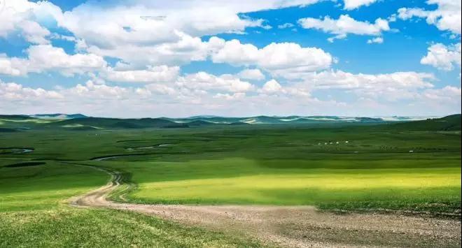 比瑞士山色和冰岛极光更美!4条暑期自驾路线,