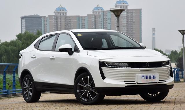 在2018年的北京车展上,长城正式推出了全新的一个新能源品牌欧拉,作为