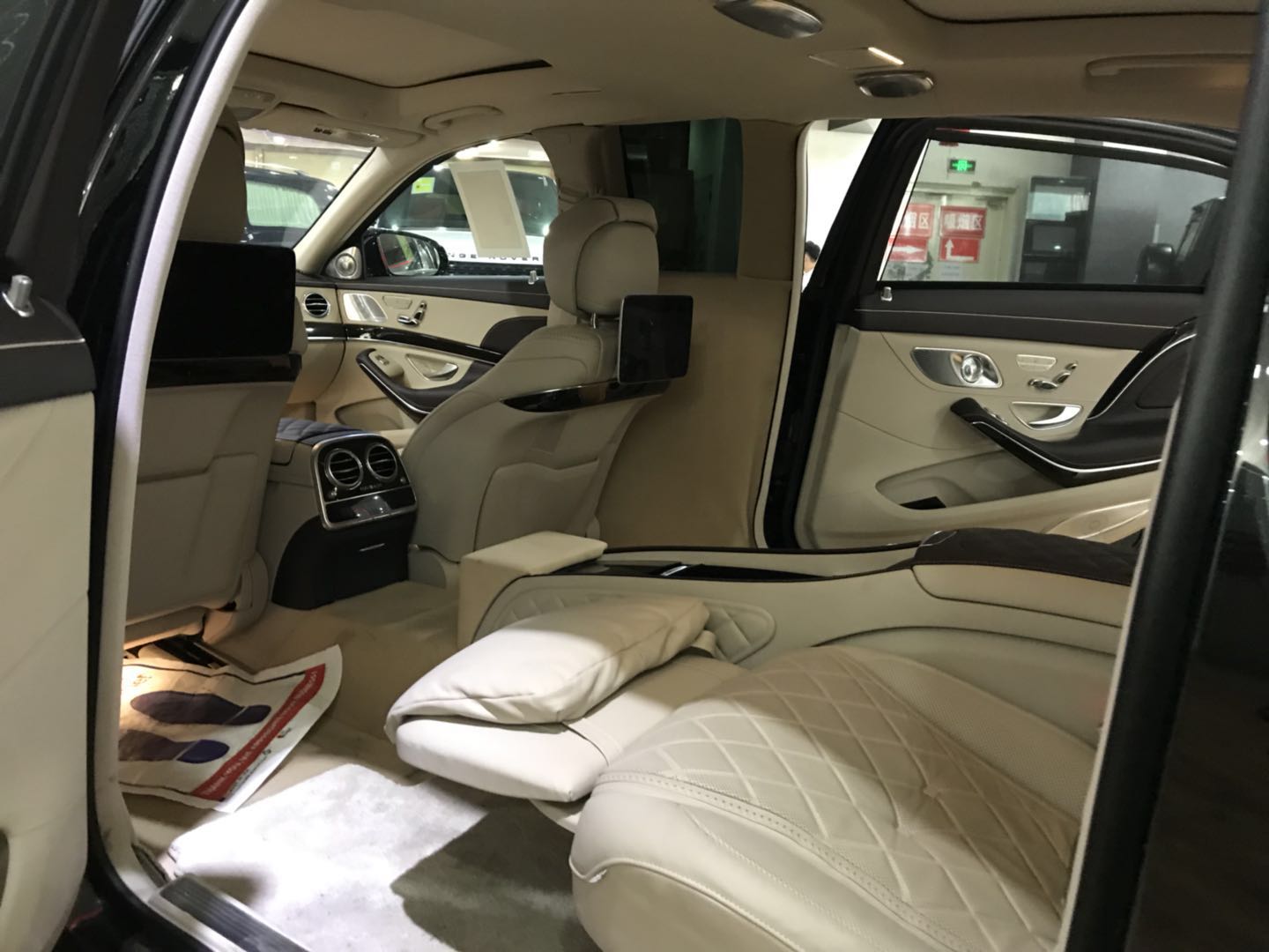 2018款奔驰迈巴赫S650尊贵顶级奢华座驾成功男人的最爱