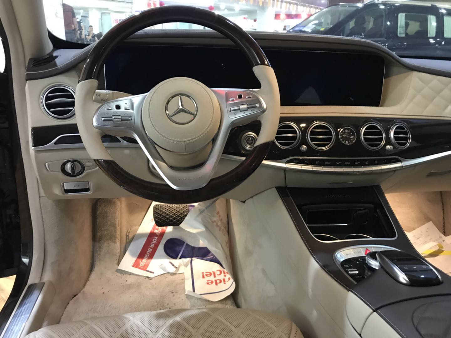 2018款奔驰迈巴赫S650尊贵顶级奢华座驾成功男人的最爱