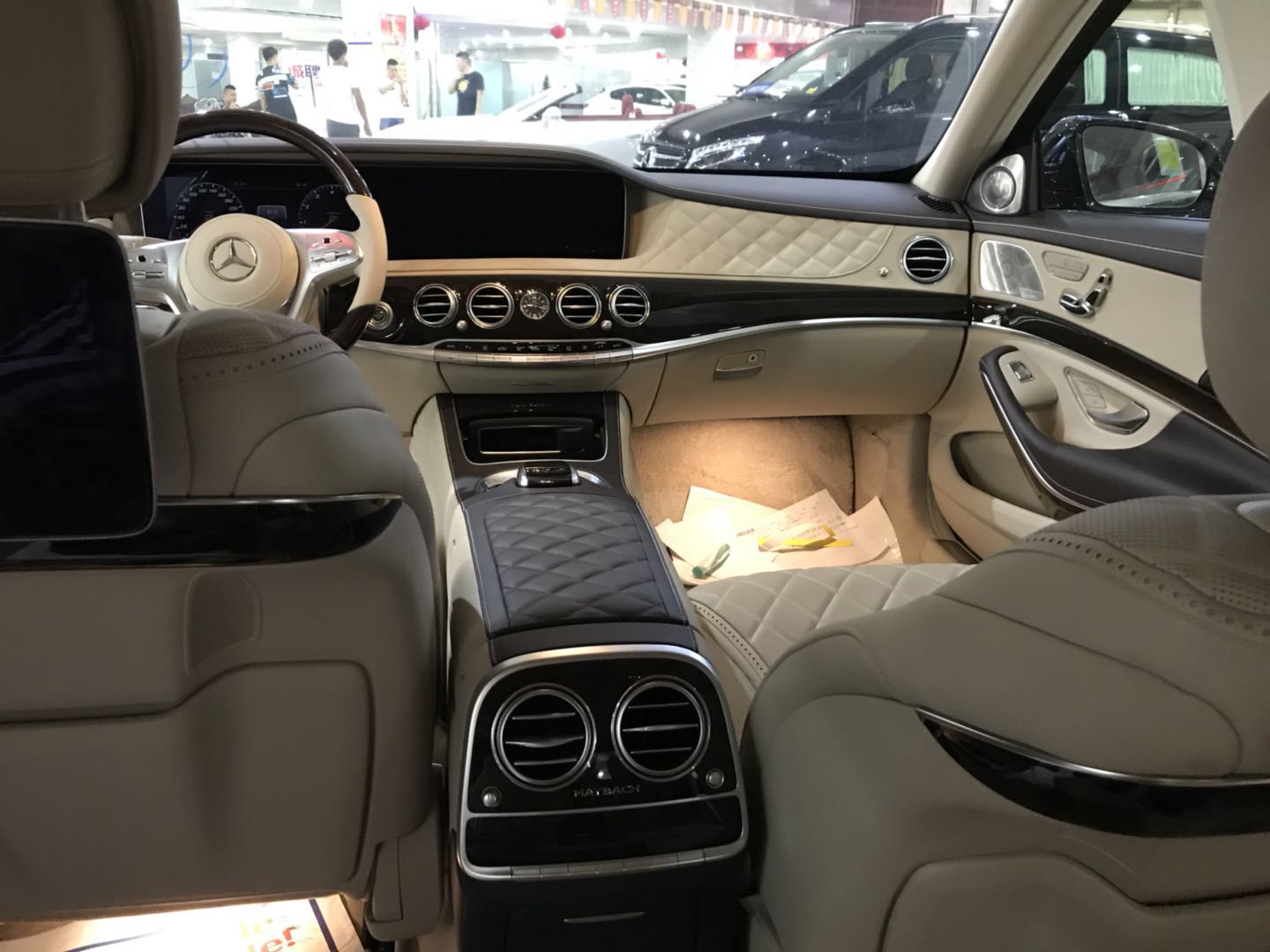 2018款奔驰迈巴赫S650尊贵顶级奢华座驾成功男人的最爱