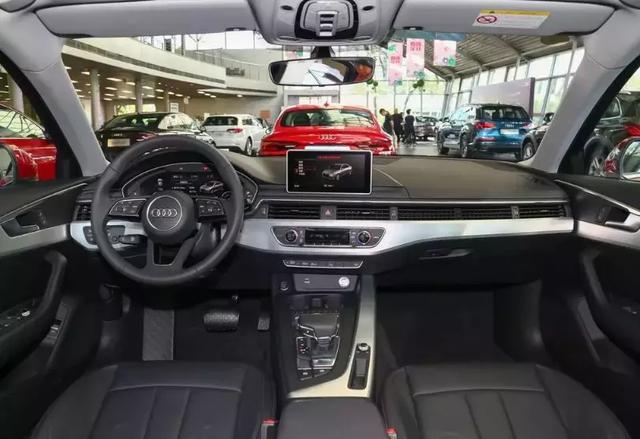 全新奥迪A4L上市在即!时尚版配置超高,更值得