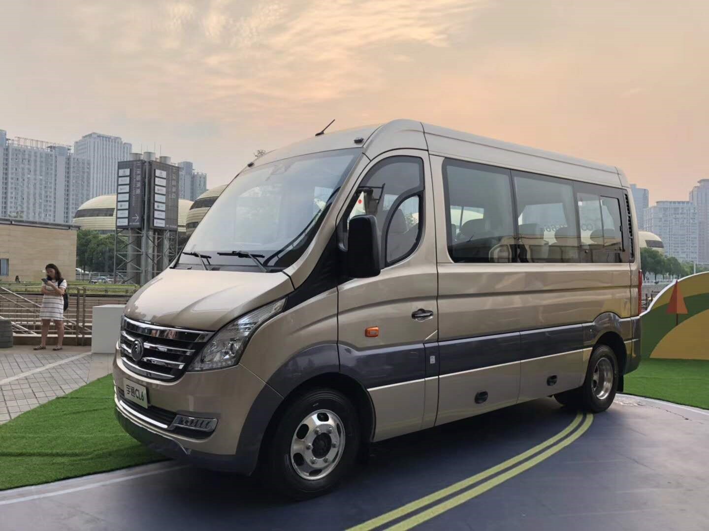 首评:今天上午宇通发布主打城市高端商务客车