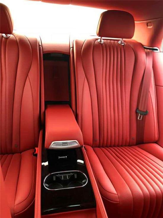 18款宾利飞驰V8S 4.0T V8双涡轮强劲马力