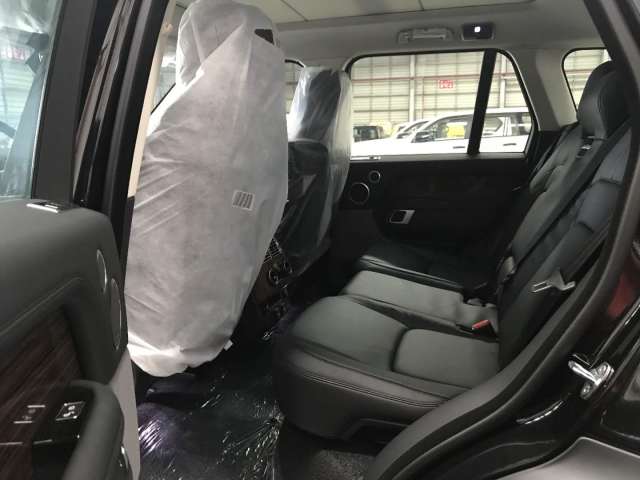 2018款路虎揽胜行政版标轴实车评测